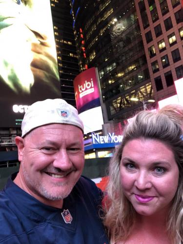 Katie & Todd in Times Square 6